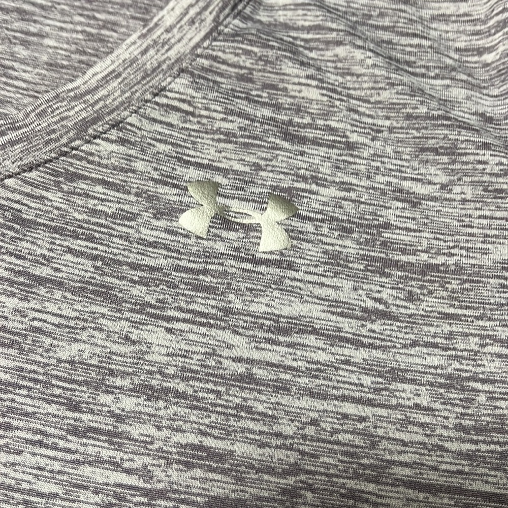 Under Armour heatgear shirt - Picture 2 of 4